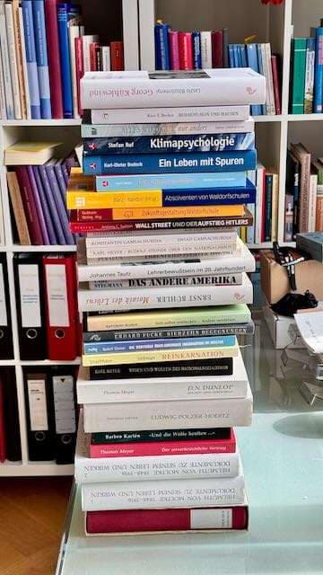 Rezensionen und Artikel